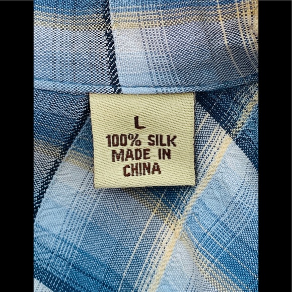 Tommy Bahama Men’s Large Hawaiian Shirt - Picture 6 of 11